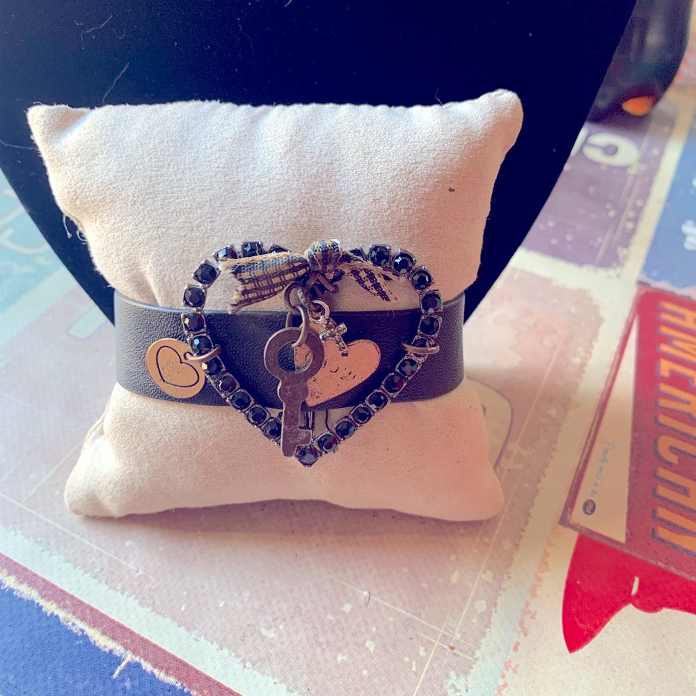 Selena Vaughn Studios Black Leather Heart Bracelet